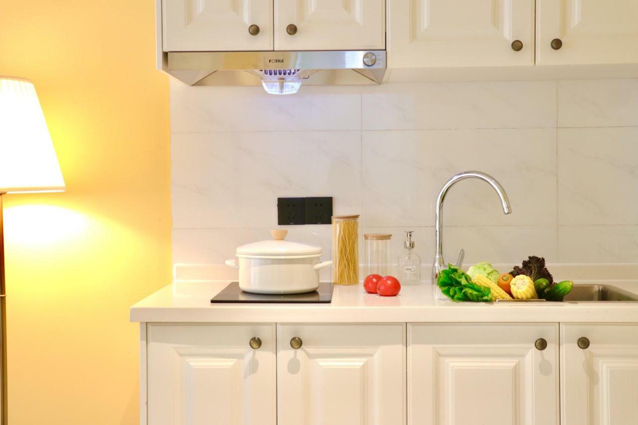 Hannan Greenland Platinum Apartment Wuhan Bagian luar foto